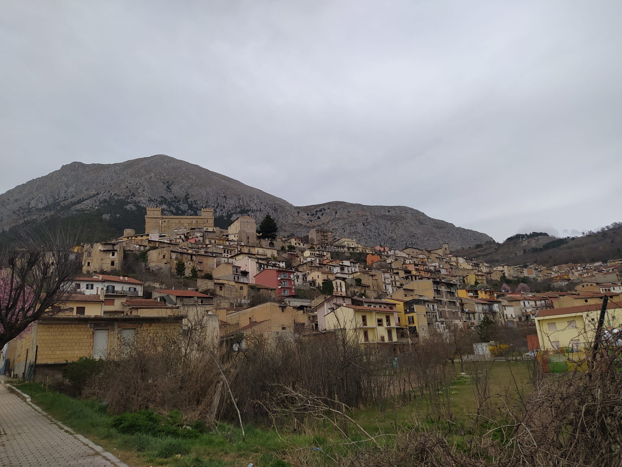 Celano (pueblo cerca de Avezzano)